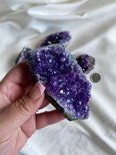 Load image into Gallery viewer, Amethyst Geode Clusters